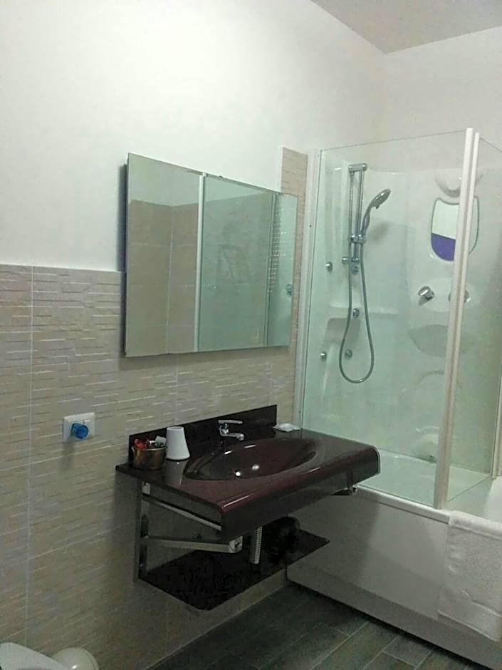 Double Room Private Bathroom